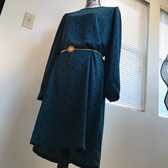 Old Navy Dresses & Skirts - NWT Green Long Sleeved Dress 👗 Size : Large